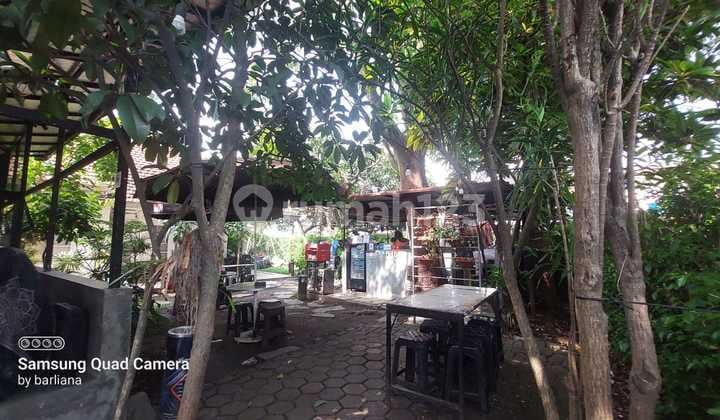 Rumah Lama di Sayap Ciliwung, Kec Cibeunying Bandung.