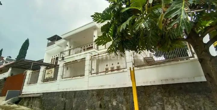 Dijual Rumah View Pegunungan Yang Cantik di Cimahi Utara.