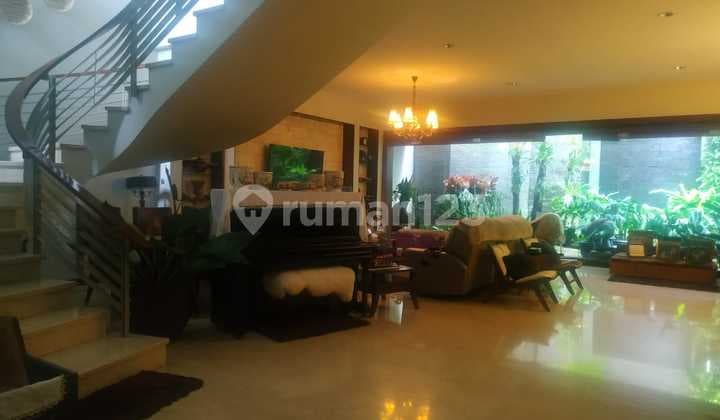 Dijual Rumah Mewah di Setra Indah Bandung.
