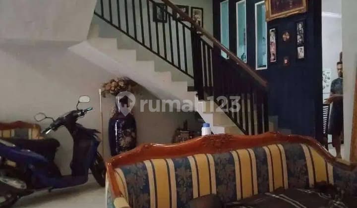 Dijual Rumah Mainroad Jalan Cikutra Barat Sadang Tengah Bandung.