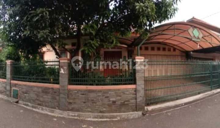 Rumah di Semi Furnised, Siap Huni di Sayap Pasteur Bandung.