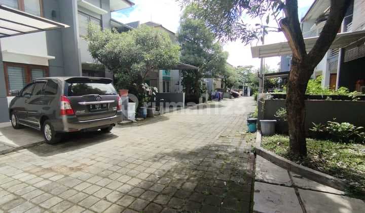 Rumah Cantik di Kawasan Perbukitan Grand Sariwangi Bandung.