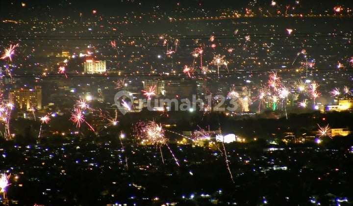 Rumah Tema Artistik di Ciburial Dago Bandung