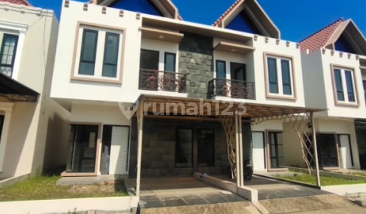 Siap Huni Townhouse Center Park Avenue di Cgc