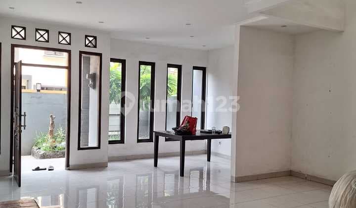Ready-to-occupy 2-story house in Bintaro Sector 2.
