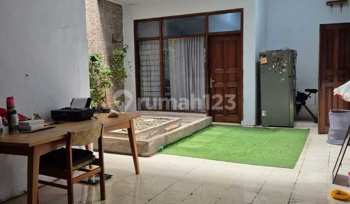 Rumah hitung tanah dipinggir jalan raya bogor susukan ciracas Jakarta timur