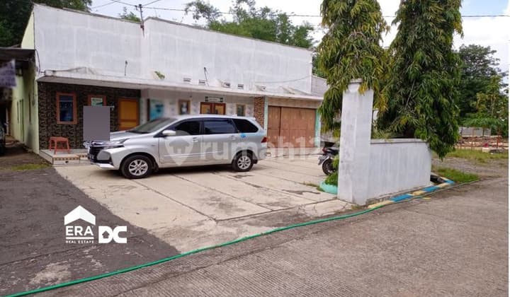 SHM House with Spacious Yard in Kaliwungu, Kudus