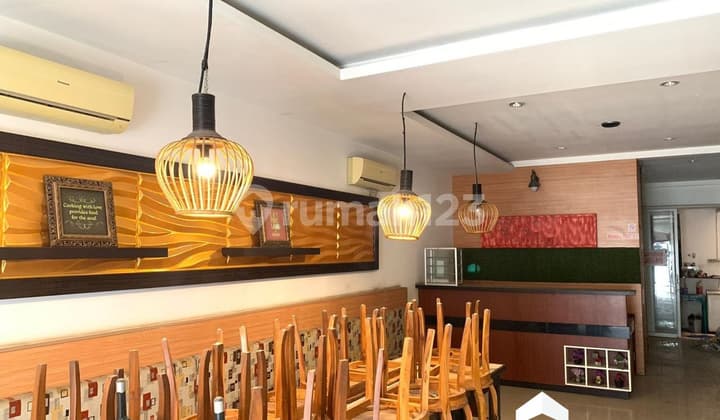 2 Ruko Tengah Kota Halaman Depan Luas Pinggir Jalan Weleri Kendal