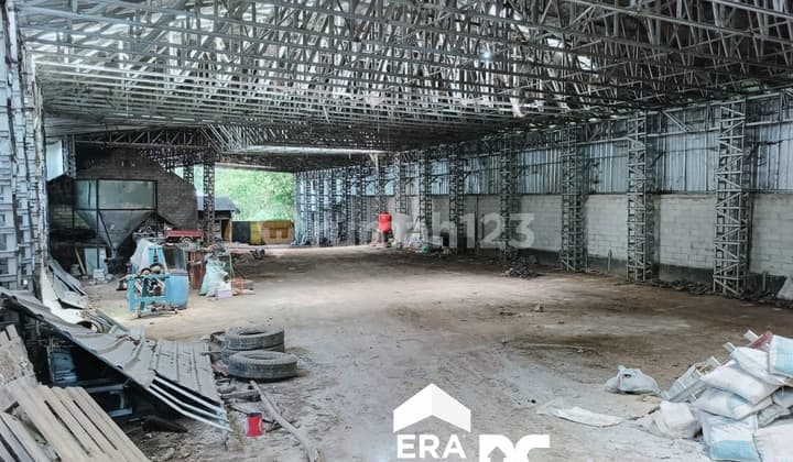 Cheap Warehouse 1 Hectare Suitable for Factory in Samirono, Getasan, Semarang