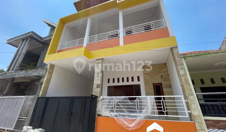 Rumah 2 Lantai Bagus Siap Huni Gedongsongo Semarang Barat