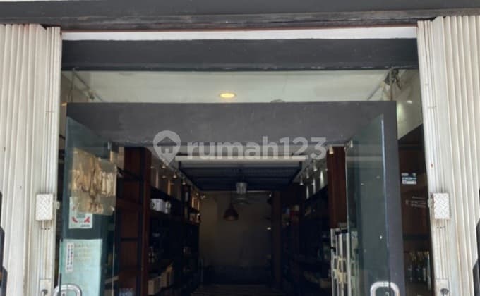 Ruko 3 Lantai Strategis di Tebet Jakarta Selatan