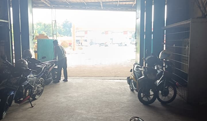 Di jual gudang di jalan cut Mutia