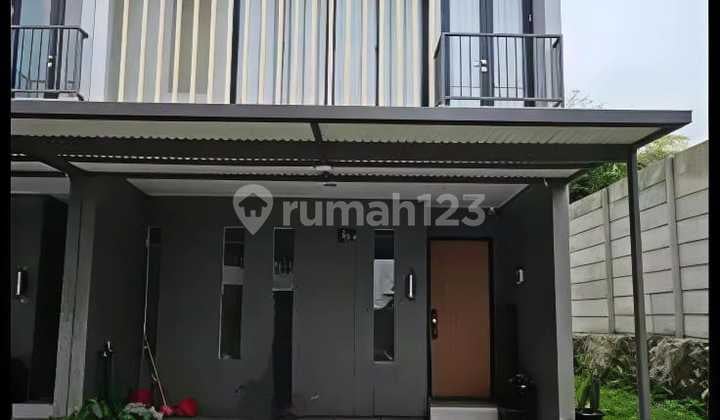 Dijual Rumah Hoek Cantik Dalam Cluster Z Living Grand Wisata Bekasi