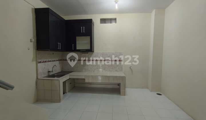 For Rent: Comfortable and Strategic House at Taman Palem
