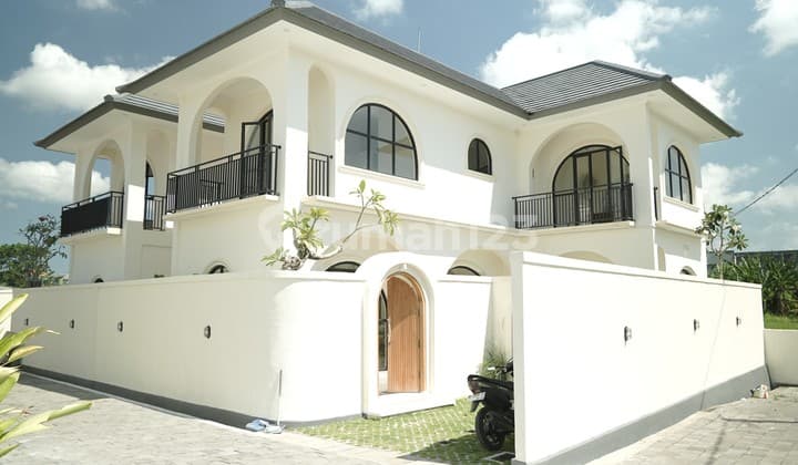25-Year Leasehold - New 3 Bedroom Mediterranean Villa in Growing Area Buduk Canggu