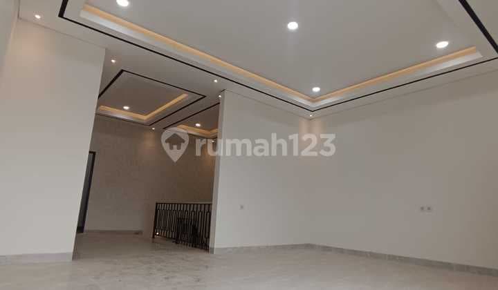 Rumah Minimalis Modern Mewah 8 X 17 Taman Palem Lestari