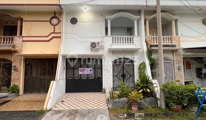 Rumah 3 Lantai Bagus Semi Furnished Strategis Tuparev Cirebon