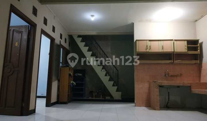 Rumah Bagus Semi Furnished di Mutiara Gading Timur, Bekasi