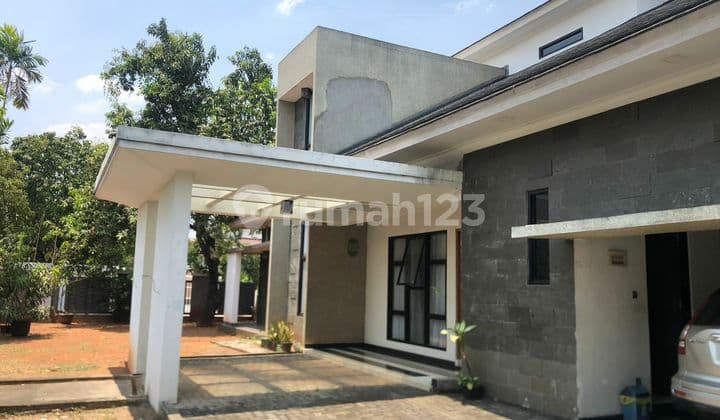Dijual Rumah Nyaman dan Luas di Jatiwaringin Asri
