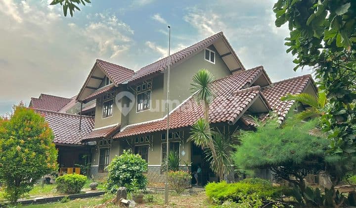 Rumah Mewah Bagus di Perumahan Elite Persada Golf