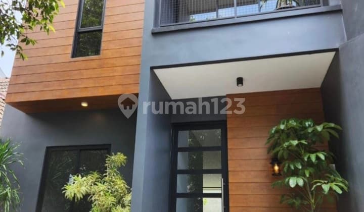 New House in Griyaloka BSD with Modern Style Furnished