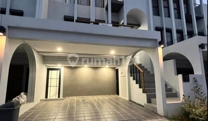 Aether Gading Serpong Rumah Mewah 3 Lantai Lokasi Strategis