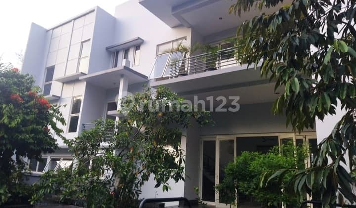 Taman Telaga Golf Bsd Mewah Lokasi Sangat Nyaman Dan Strategis