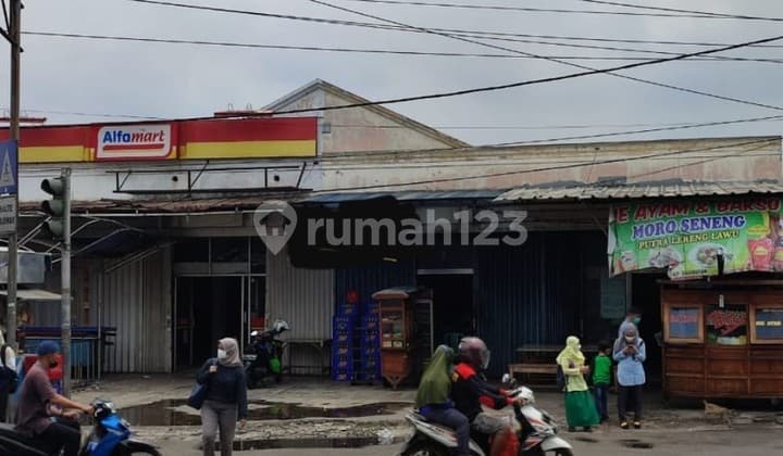 Nice Shop House in Kampung Rambutan, Ciracas, East Jakarta
