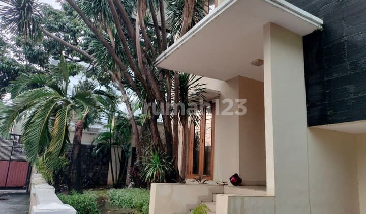 Rumah Mewah 2 Lt Ada Private Pool Dlm Cluster Di Kemang Jaksel