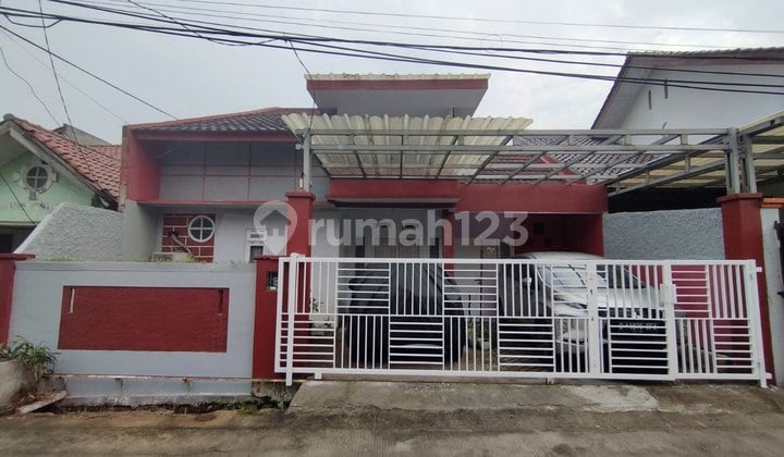 Rumah Dijual 1.5 Lantai Siap Huni Dalam Perum Besar Di Jatiasih