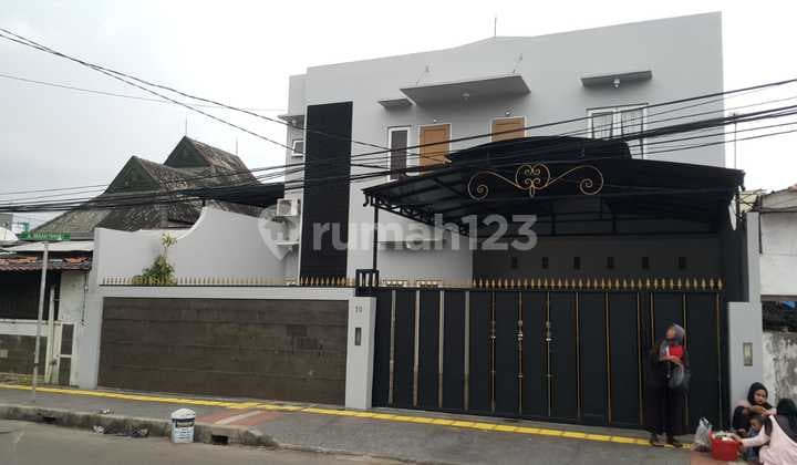 Rumah 2 Lantai Siap Huni di Jatinegara Jakarta Timur
