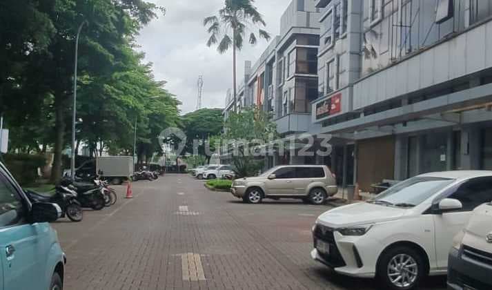 Dijual Ruko Strategis di Boulevard Jgc - Avenuehadap Jalan Utama