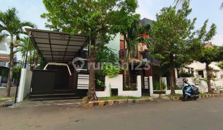 Dijual rumah hoek full renovasi siap huni di Taman Galaxy, Bekasi