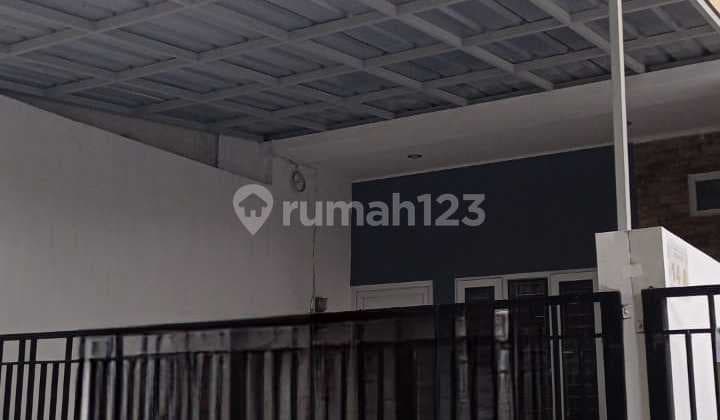 Di sewakan rumah 2 lantai di kelapa gading jakarta utara