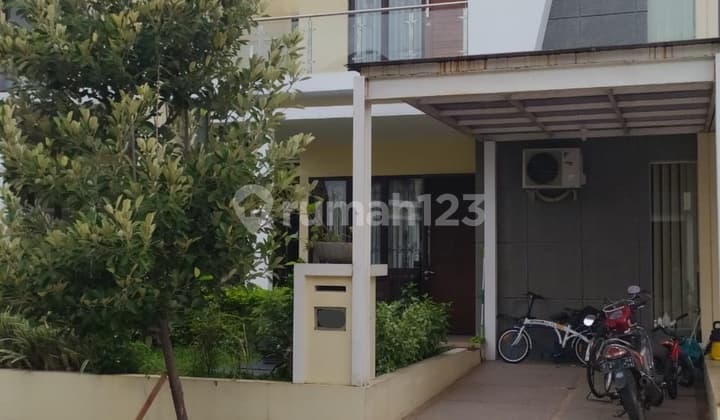 rumah renov 2 lantai di Harapan Indah, Bekasi Barat