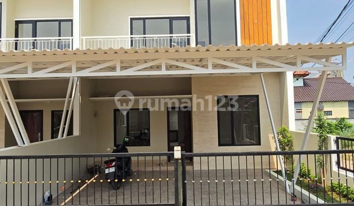 Rumah Siap Huni 2 Lantai Dekat Tol, Bebas Banjir, Legalitas Lengkap