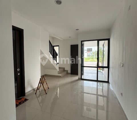 For Rent Millennial House in PIK 2, Size 4.5x12.5, 2 Floors Ready to Occupy.