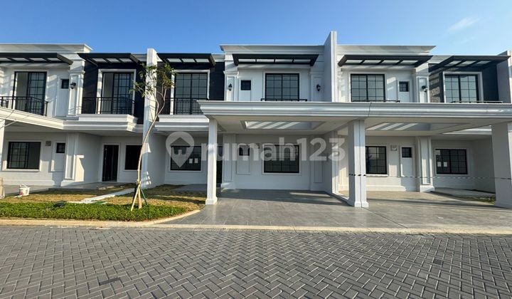 DISEWAKAN RUMAH MEWAH VILLA PASIR PUTIH PIK 2, UK 10X20, 2 LANTAI, BRANDNEW, SIAP HUNI