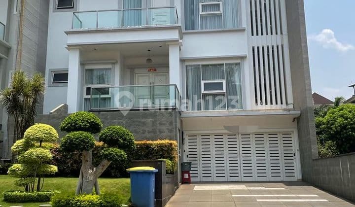 Rumah Dijual Pik 1 Lotus Ukuran 450 M2 Furnish 2.5 Lantai