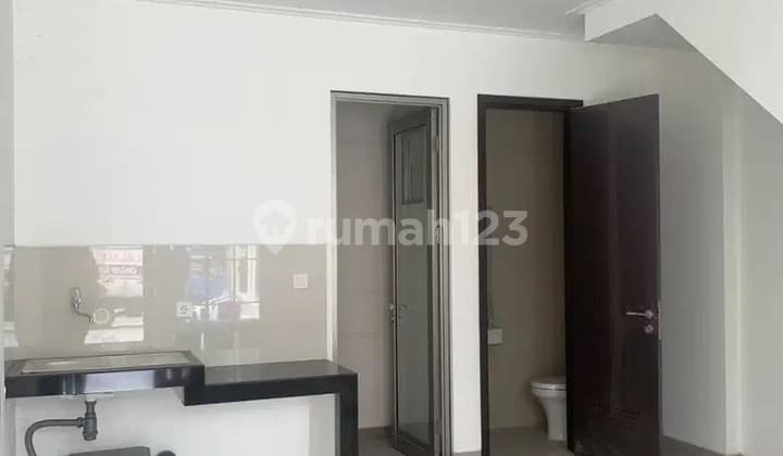 PROMO BESAR RUMAH PIK 2 4.5X10 3LANTAI BISA KPR! PALING MURAH SIAP HUNI