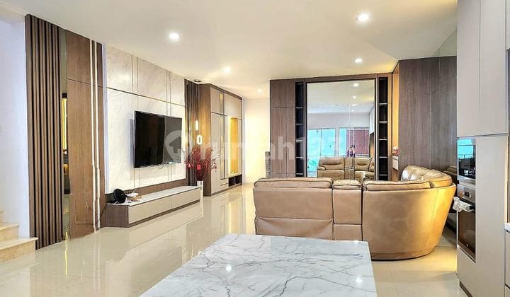 Rumah Disewakan Golf Island Pik 10x25 Full Furnished Bagus Mewah