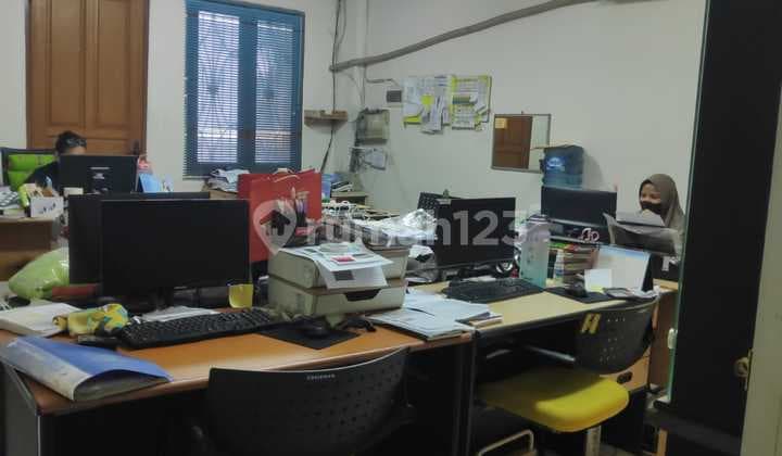 Di Jual Ruko Gandeng 2 Jembatan Dua 3.5 Lantai