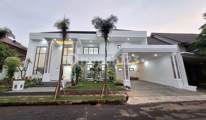 Rumah Mewah Kolam Renang Sirkulasi Dan Pencahayaan Bagus