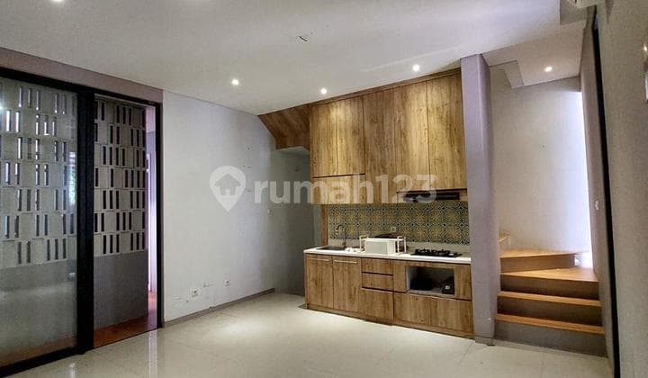 Rumah Terawat Rapi Cluster Discovery Alteza Bintaro Jaya