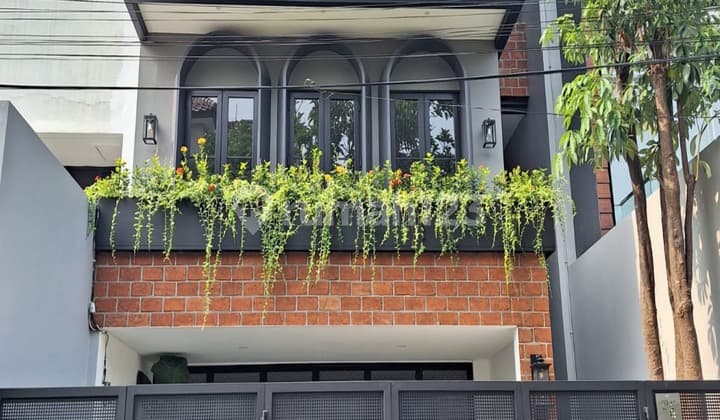 Brandnew Skandinavian House