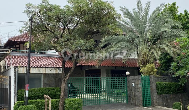 Rumah Pondok Indah Jalan Utama Dekat Pim 2