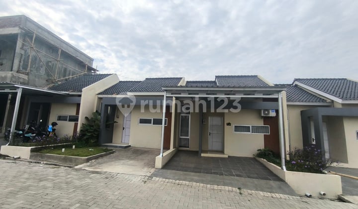 Promo Akhir Tahun Rumah Strategis Di Slawi Angsuran 1 Jtan Flat