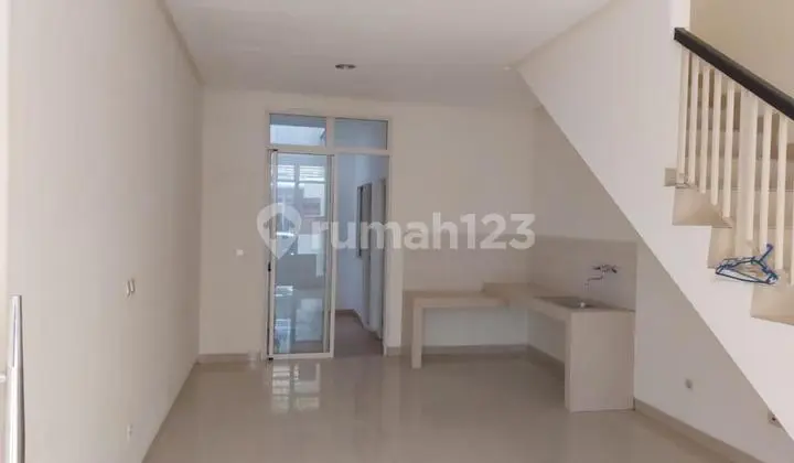 P Lk Disewakan Rumah 4X15 Kosongan di Green Lake City Ready Jan