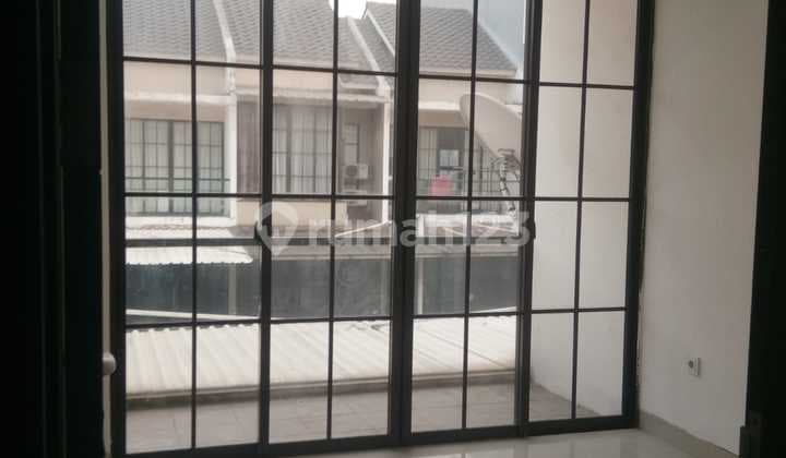 P Fl Disewakan Rumah 4X12 Kosongan di Green Lake City Min. 2 Thn