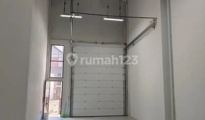 P Js Warehouse for Rent 6X20 Bizpark Pik 2, Min. 2 Years, Ready to Use